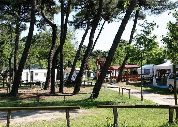 Romea Family Camping Касал-Борсетти